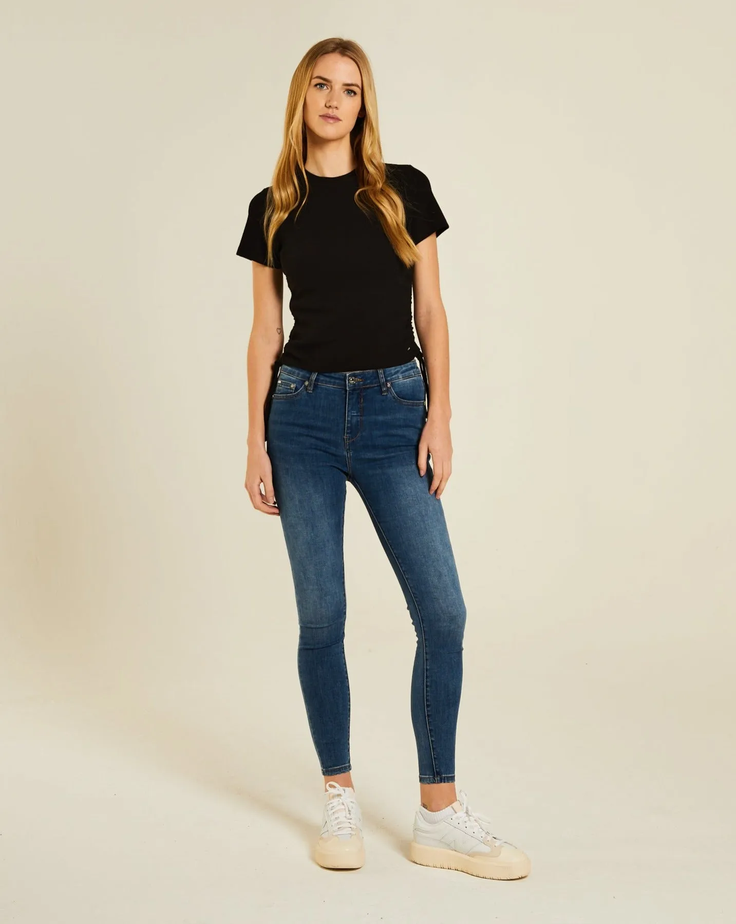 Ebba T-Shirt Black