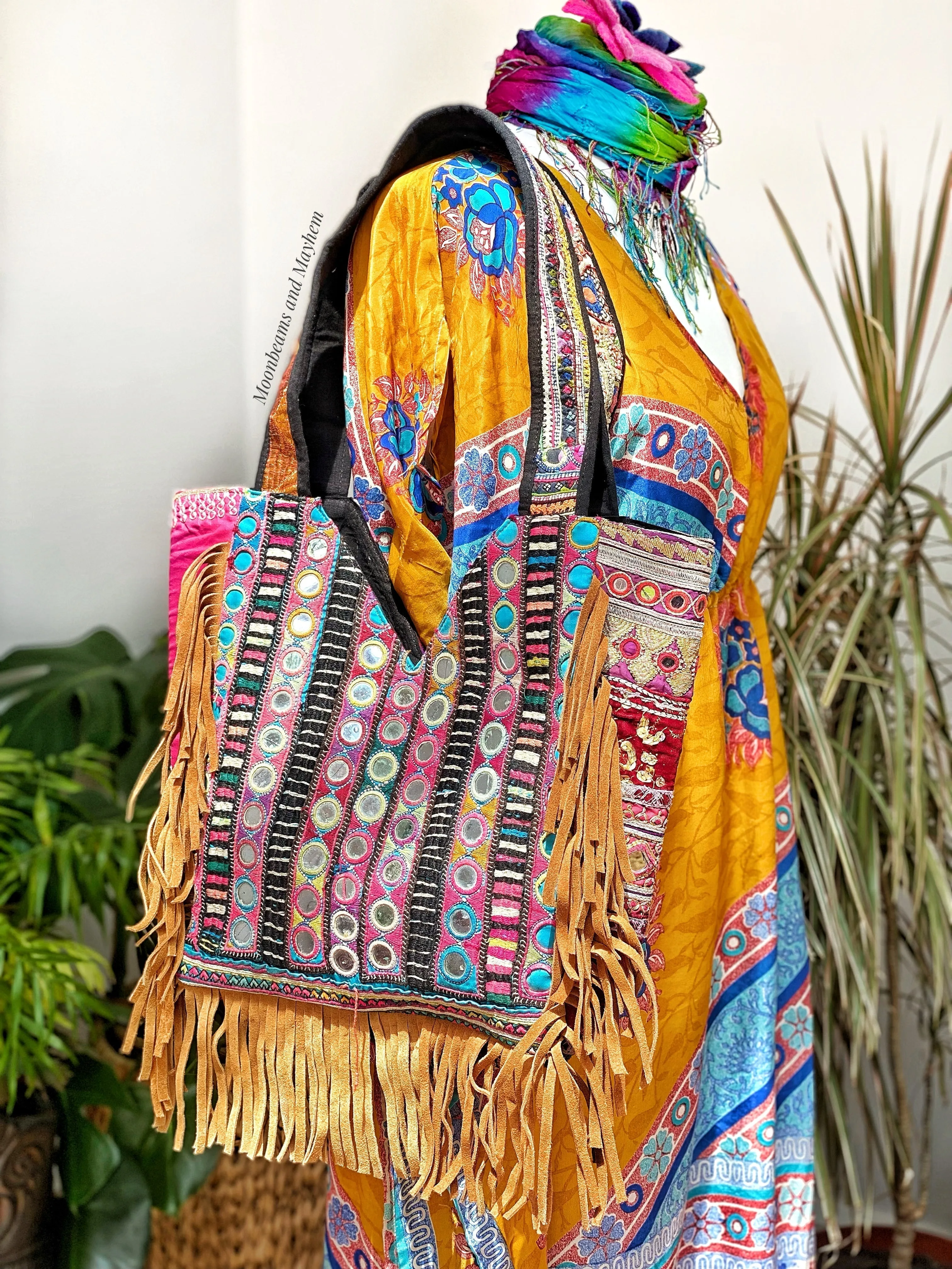 EXQUISITE ARIZONA TASSEL LEATHER SHOULDER BAG (B121)